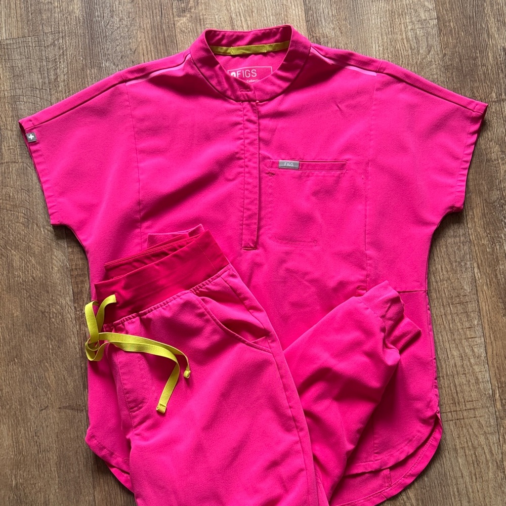 Figs shocking Pink Scrub Set with Lime Accents